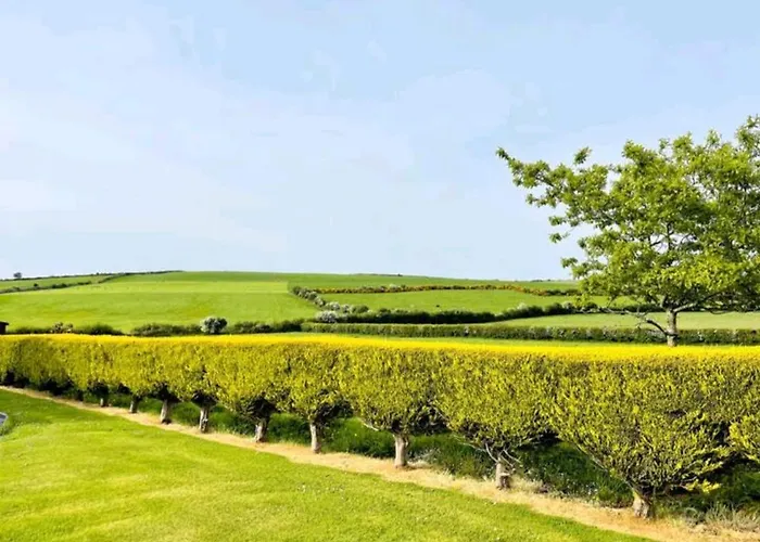 منزل للإقامة Green Haven V93p230 *